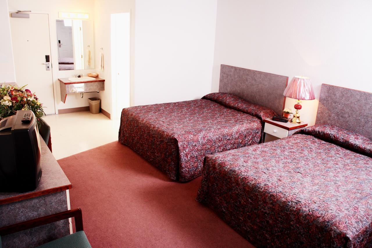 Country Club Inn Lacombe Luaran gambar